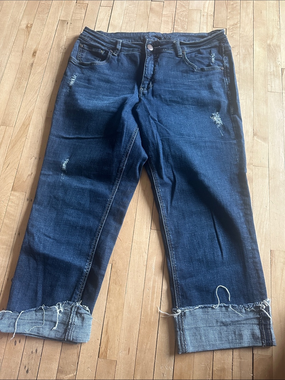 Jag Jeans Dark Blue Cropped Distressed Ankle Jeans